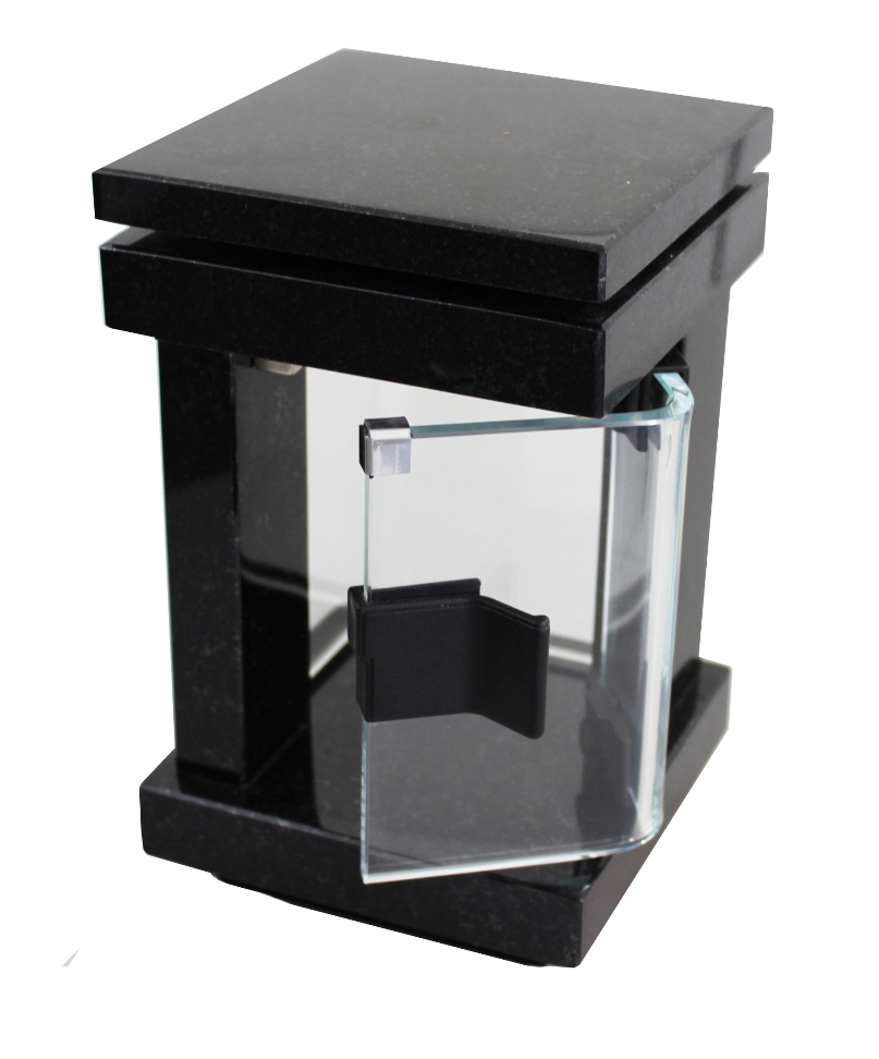 Náhrobný lampáš MIDI hranatý presklený so žulovými stĺpikmi / Švédska žula Náhrobný lampáš MIDI hranatý presklený so žulovými stĺpikmi / Švédska žula